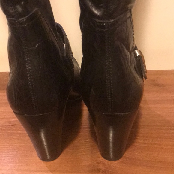 Franco Sarto breathable stretch boots - Picture 5 of 7